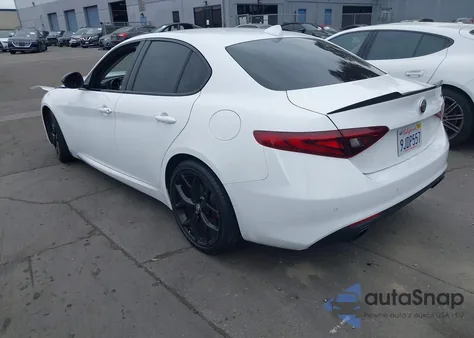 2019 Alfa Romeo Giulia Rwd z USA, uszkodzony, nr VIN ZARFAMAN2K7621023